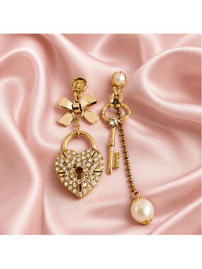 Vintage Y2K Betsey Johnson Gold & White Heart Lock & Key Drop Earrings Whimsical
